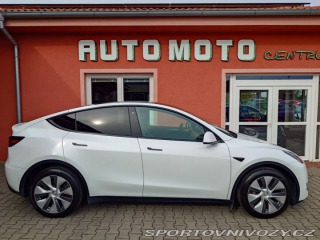 Tesla Model Y  2022