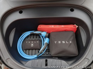 Tesla Model 3  2021