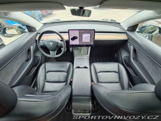 Tesla Model 3  2021