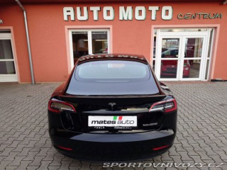 Tesla Model 3  2021