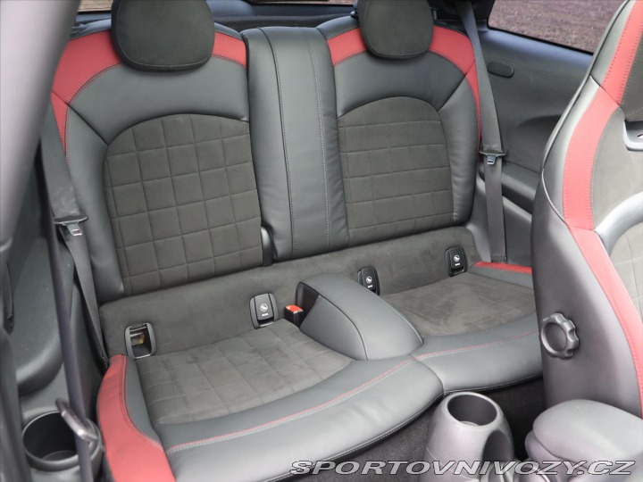 Mini Cooper 2,0 JCW 170kW H&K Chi 2016