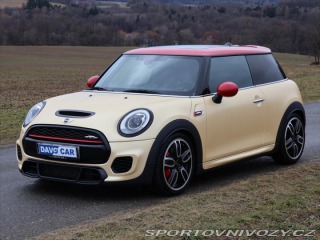 Mini Cooper 2,0 JCW 170kW H&K Chi 2016