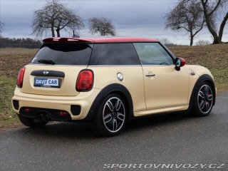 Mini Cooper 2,0 JCW 170kW H&K Chi 2016