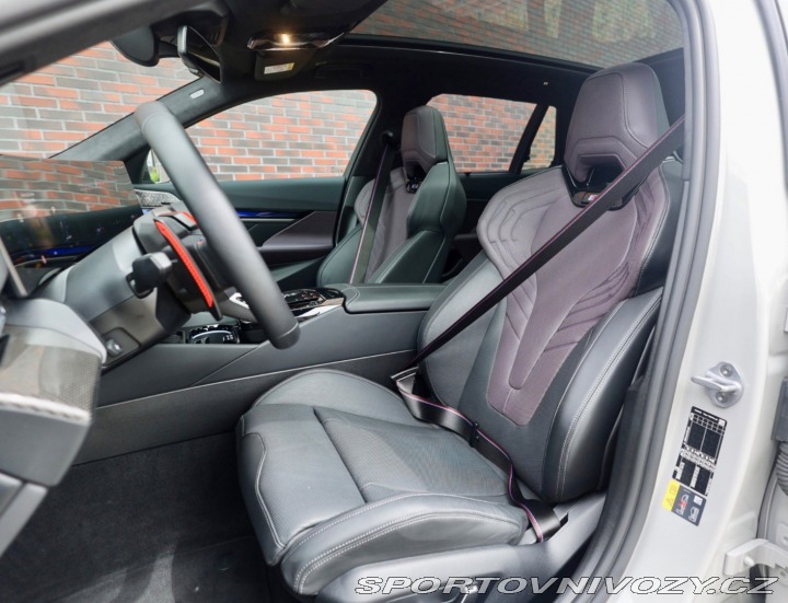BMW M5 4.4 V8 ehybrid Touring x 2025