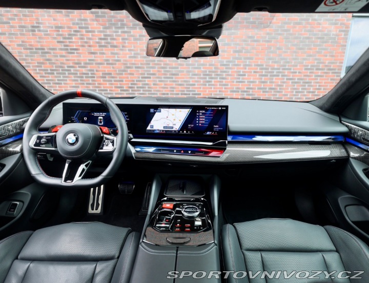 BMW M5 4.4 V8 ehybrid Touring x 2025