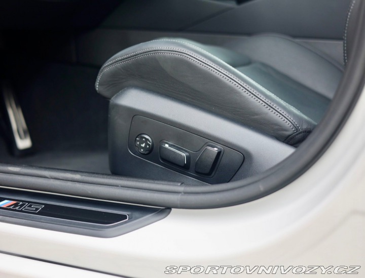 BMW M5 4.4 V8 ehybrid Touring x 2025
