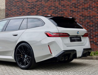 BMW M5 4.4 V8 ehybrid Touring x 2025