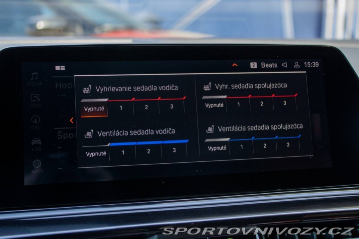 BMW 8 840d xDrive 235kW / AJ N 2020