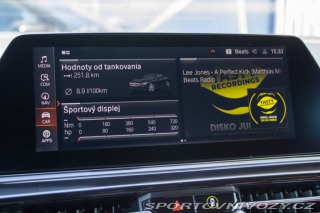 BMW 8 840d xDrive 235kW / AJ N 2020