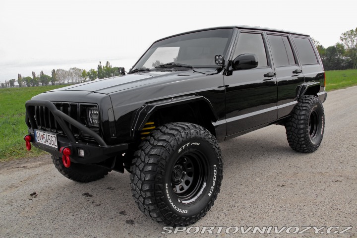 Ostatní značky Ostatní modely Jeep cherokee XJ Sport 2001