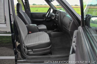 Ostatní značky Ostatní modely Jeep cherokee XJ Sport 2001