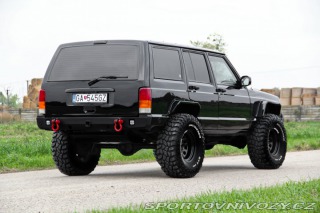 Ostatní značky Ostatní modely Jeep cherokee XJ Sport 2001