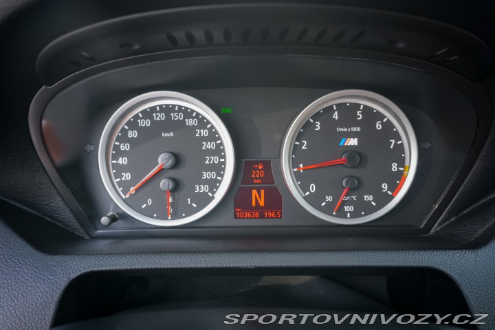 BMW M6 E63 V10 SMG 2005