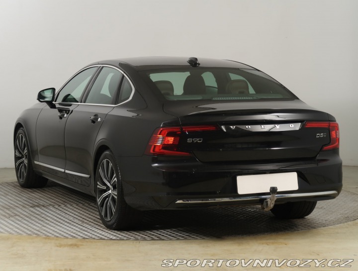 Volvo S90 D5 AWD 2021