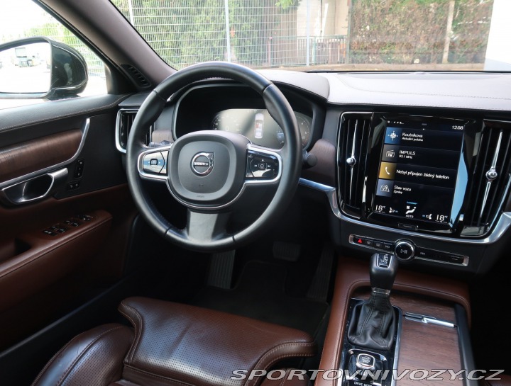 Volvo S90 D5 AWD 2021