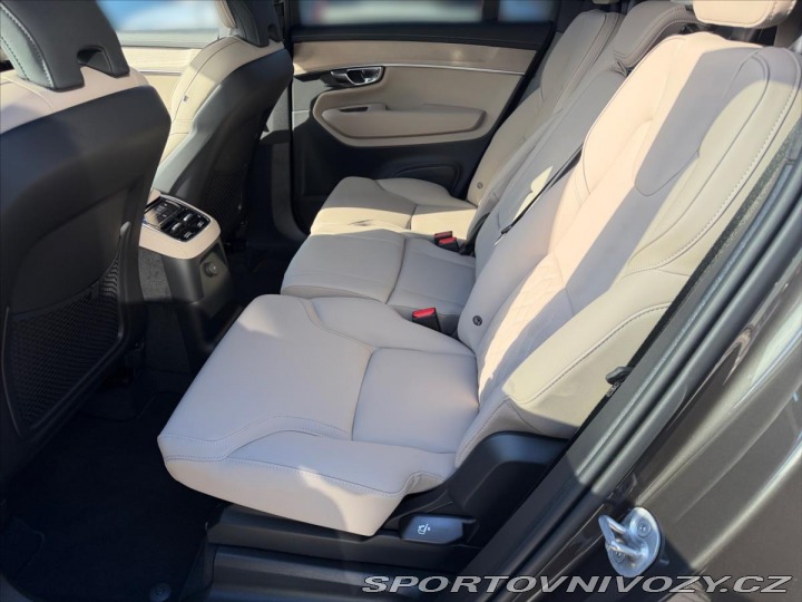 Volvo Ostatní modely XC90 2,0 XC90 T8 Plus Dark 23 2026
