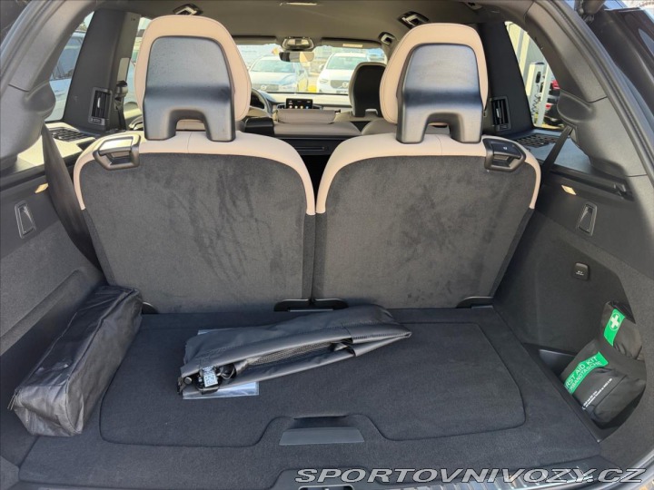 Volvo Ostatní modely XC90 2,0 XC90 T8 Plus Dark 23 2026