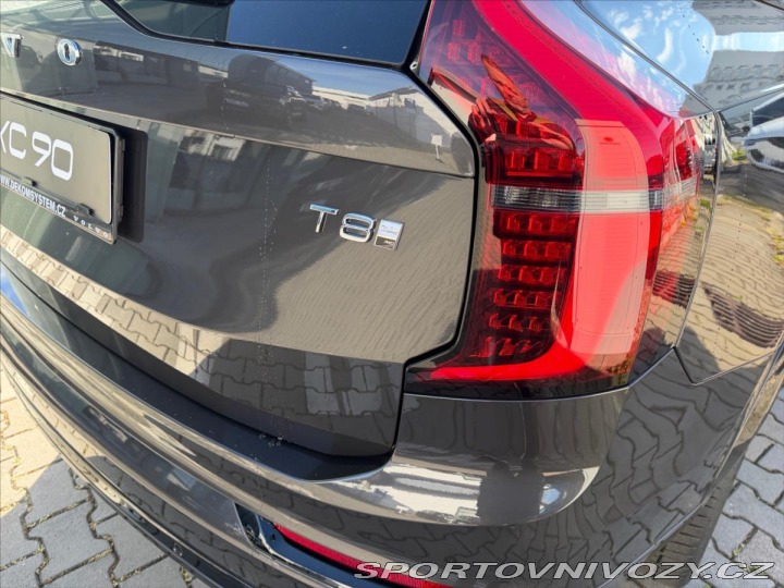 Volvo Ostatní modely XC90 2,0 XC90 T8 Plus Dark 23 2026