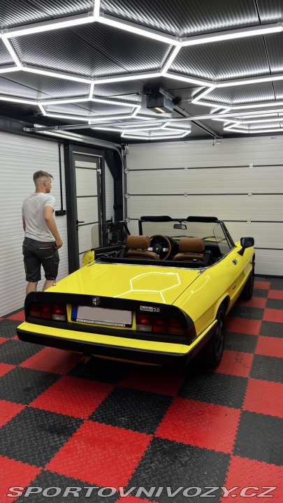 Alfa Romeo Spider 2.0 92kw 1989