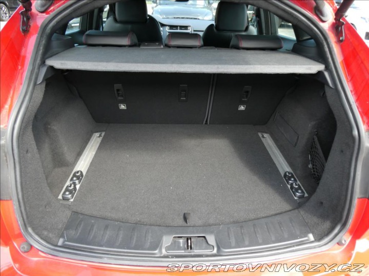 Jaguar E-Pace 2,0 R-Dynamic First EDT,1 2018