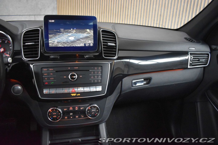 Mercedes-Benz Ostatní modely GLS 500 4MAT*AMG*AIR* REZERVA 2016