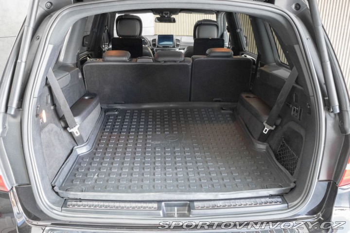 Mercedes-Benz Ostatní modely GLS 500 4MAT*AMG*AIR* REZERVA 2016