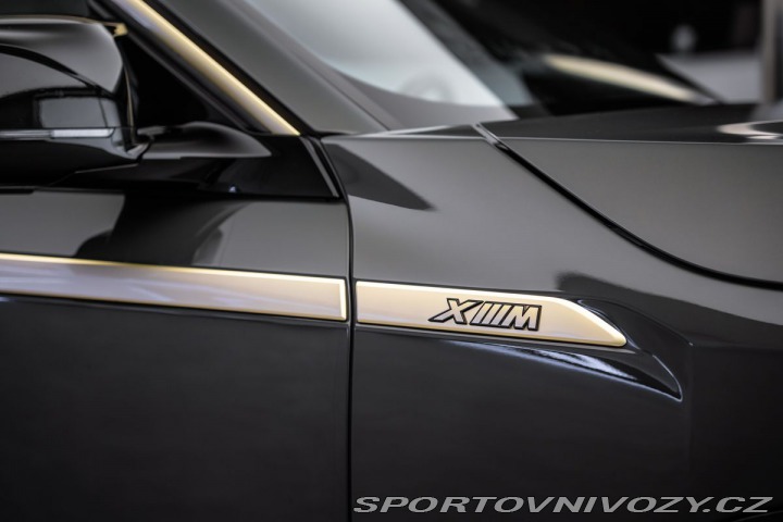 BMW XM Individual Masáže B&W 2023
