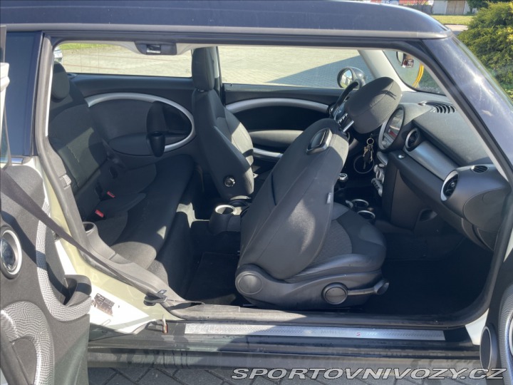 Mini Cooper S 1,6 i 16V 135kw S Panor 2010