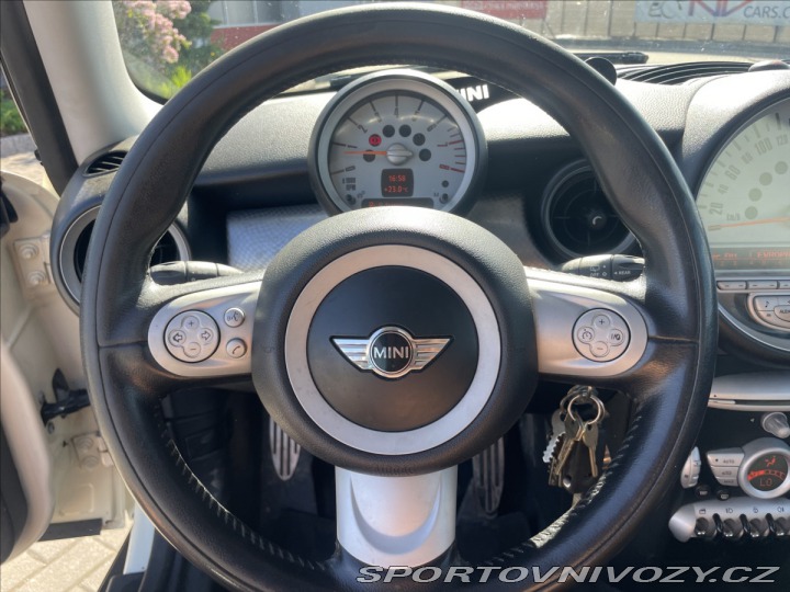 Mini Cooper S 1,6 i 16V 135kw S Panor 2010