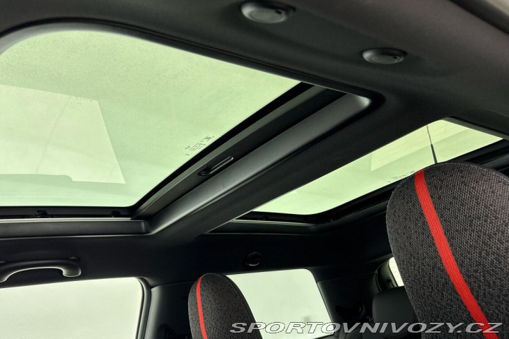 Mini Cooper 3dvéř. John Cooper Works 2025