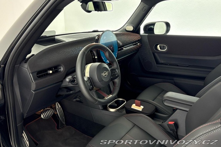 Mini Cooper 3dvéř. John Cooper Works 2025