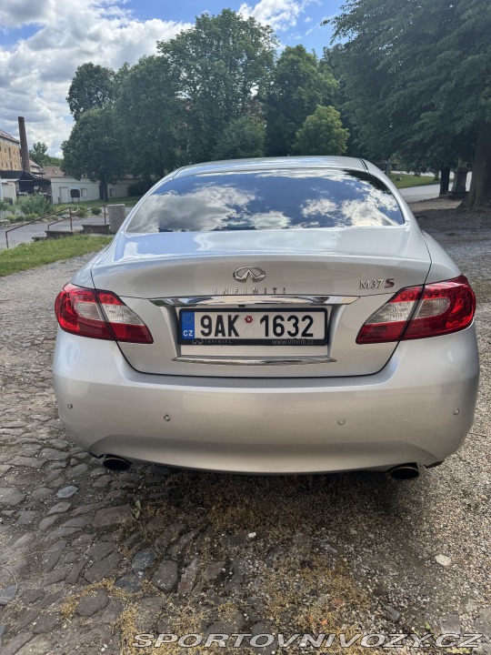 Infiniti Ostatní modely Sedan M 37 Sport 2012