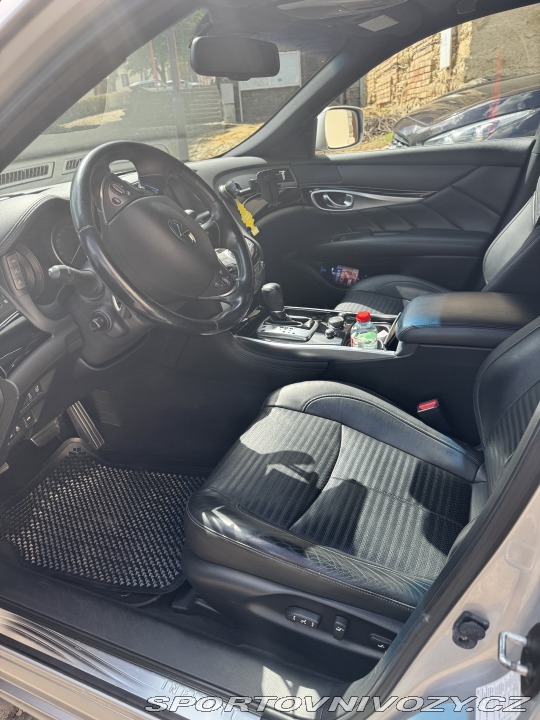 Infiniti Ostatní modely Sedan M 37 Sport 2012