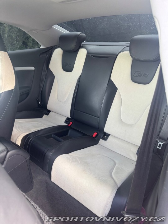 Audi S5  2008