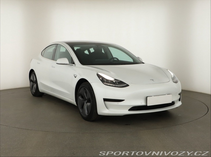 Tesla Model 3 Std Range Plus 52kWh