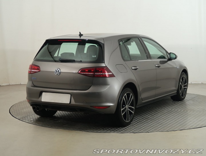 Volkswagen Golf GTE 2015