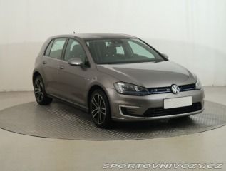 Volkswagen Golf GTE 2015