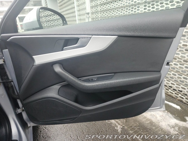 Audi A4 Avant 2,0 VELMI DOBRÝ S 2017
