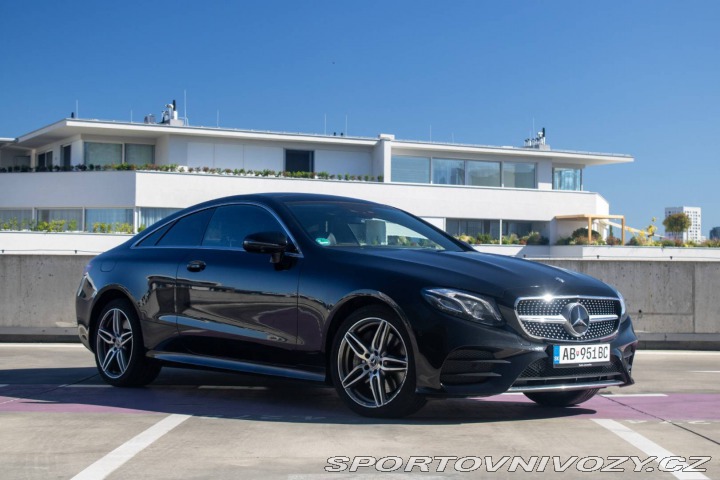 Mercedes-Benz E Kupé 450 4matic A/T 2020