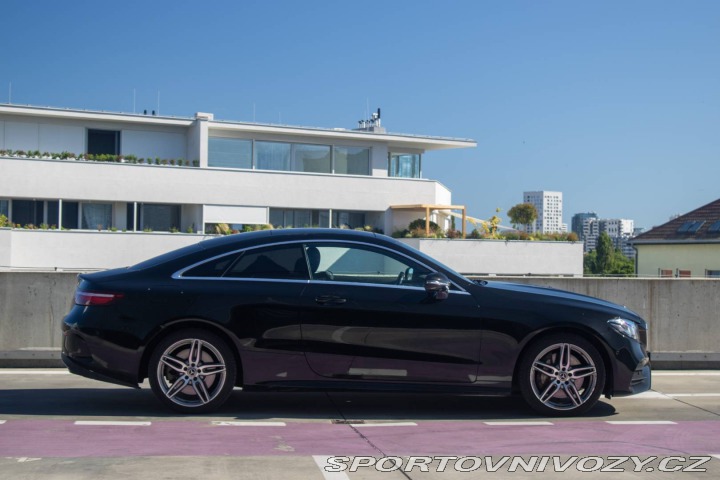 Mercedes-Benz E Kupé 450 4matic A/T 2020