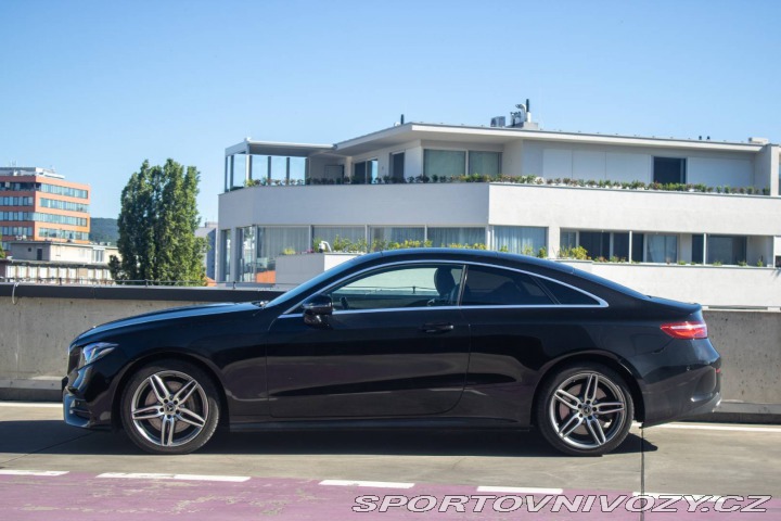 Mercedes-Benz E Kupé 450 4matic A/T 2020