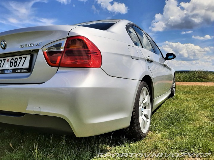 BMW 3 E90 330xi 2008
