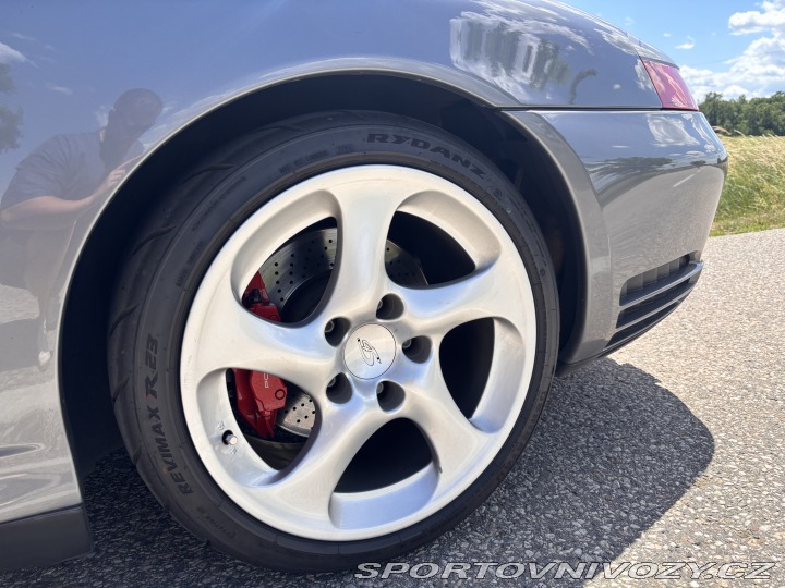 Porsche 911 Carrera 4S 996 2004