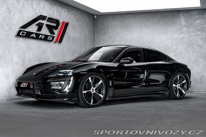Porsche Taycan Turbo S Keramiky Pano 360 2020