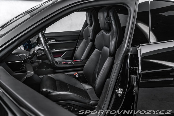 Porsche Taycan Turbo S Keramiky Pano 360 2020