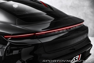 Porsche Taycan Turbo S Keramiky Pano 360 2020