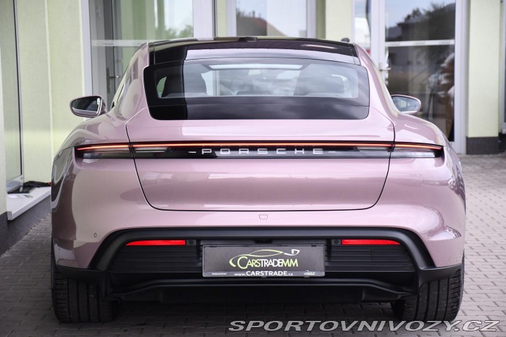 Porsche Taycan PERFORMANCE PLUS 2024