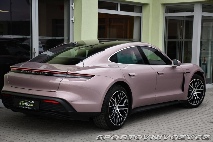 Porsche Taycan PERFORMANCE PLUS 2024