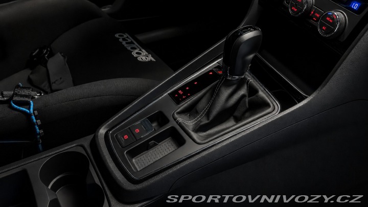 Seat Leon CUPRA 300 TRACK APR, DPH 2017