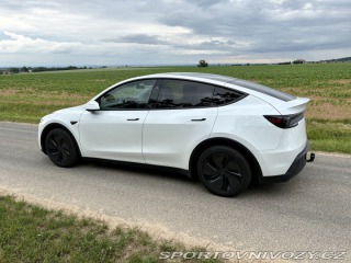 Tesla Model Y Long Range Dual Motor 2025